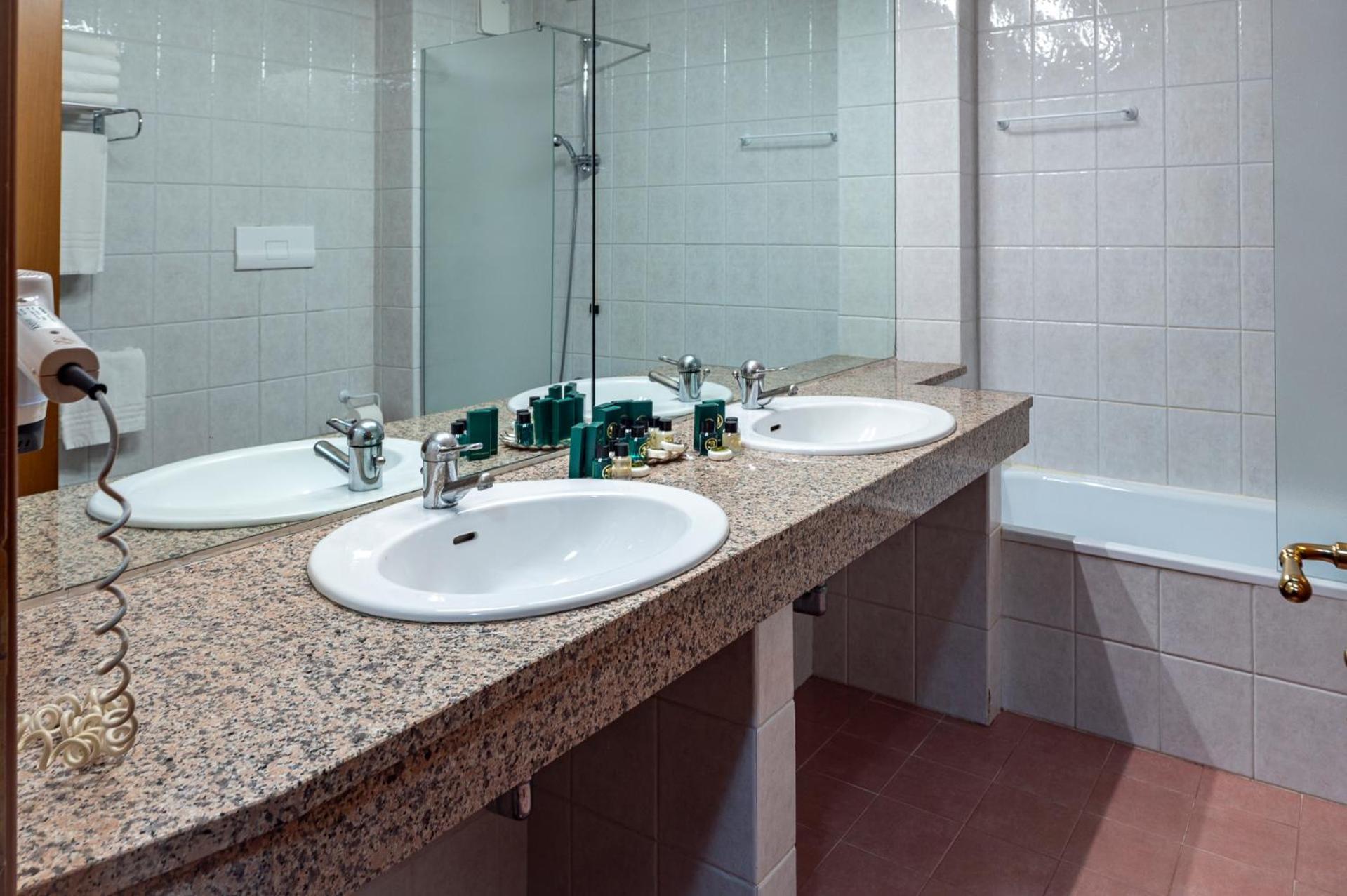 Hotel Corona & Spa Pescasseroli Zewnętrze zdjęcie