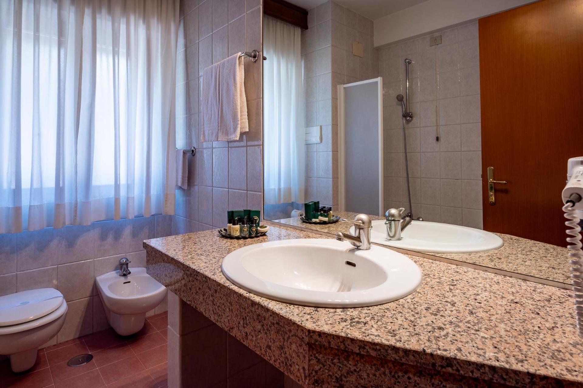 Hotel Corona & Spa Pescasseroli Zewnętrze zdjęcie